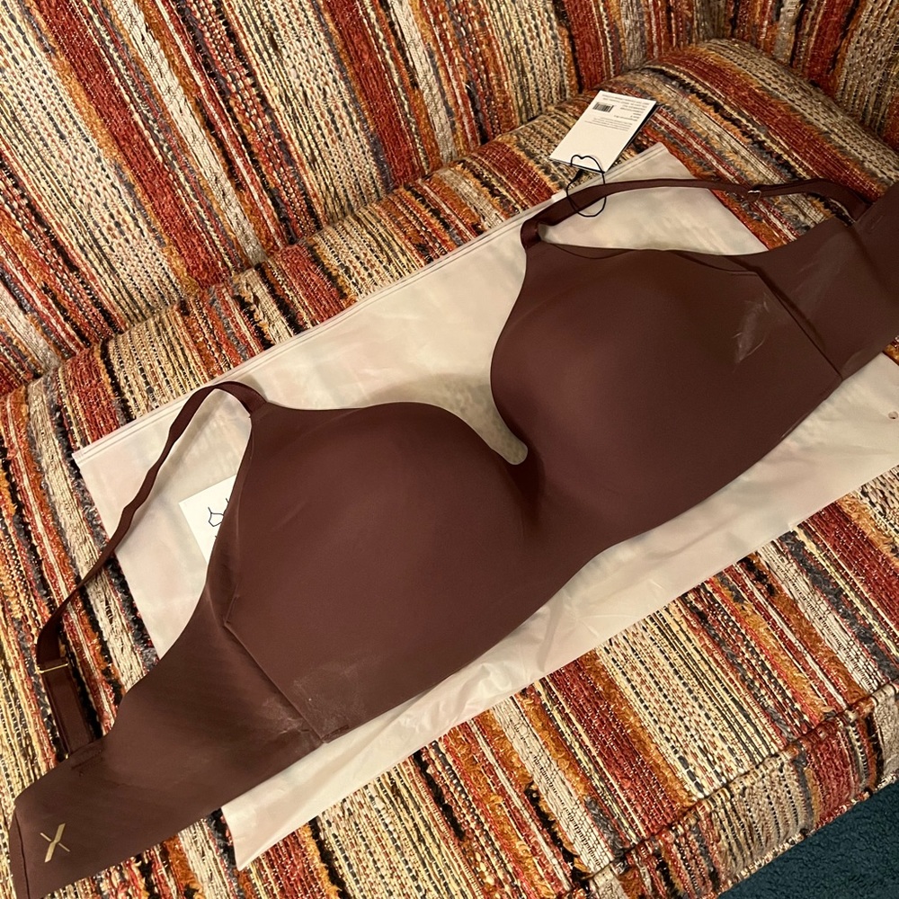 Knix T-shirt Bra